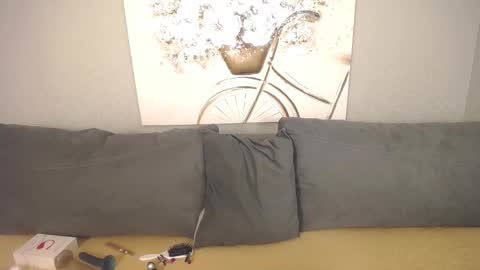 Snapshot of evarey_ chatting on September 18, 4:14 am Adelina online show from September 18, 4:14 am