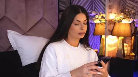 Snapshot of evarhea chatting on November 10, 4:00 am EvaRhea online show from November 10, 4:00 am