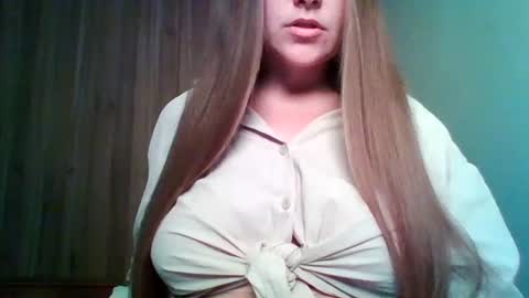 evasapples2026 online show from June 25, 3:16 pm