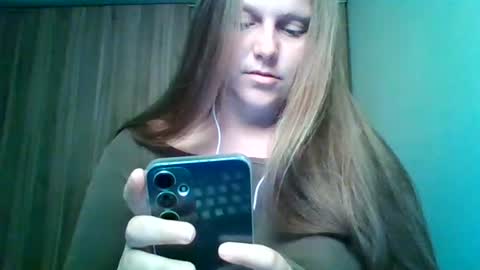 evasapples2026 online show from June 26, 1:26 pm