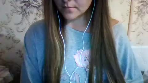 evasapples2026 online show from July 4, 7:31 pm