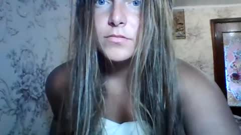 evasapples2026 online show from July 16, 9:26 am