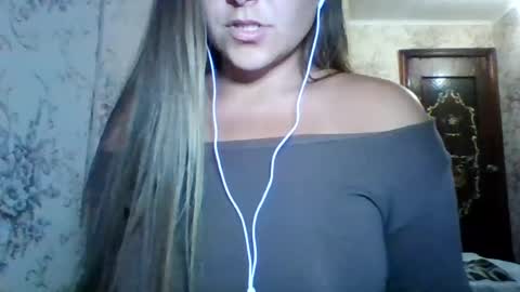 evasapples2026 online show from July 17, 9:30 pm