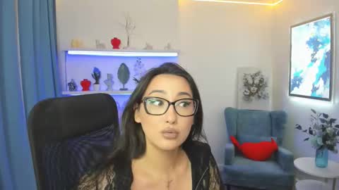 evasarazardje online show from March 14, 12:32 pm