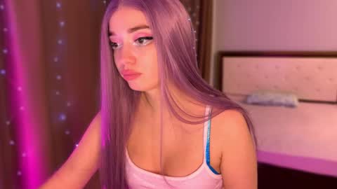 Eva online show from November 30, 7:18 pm