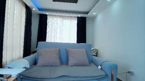  EVA LUNA online show from June 25, 3:38 pm