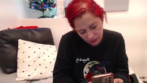 Eva Twiss online show from December 22, 1:41 pm