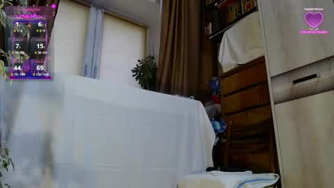 Francine online show from May 5, 1:30 pm