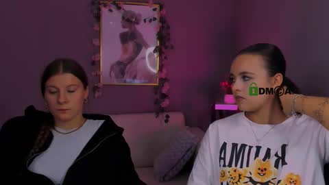 eve rose  online show from September 24, 1:47 pm