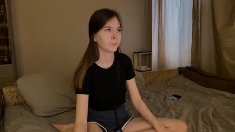 Snapshot of eveandrobert chatting on February 8, 12:06 pm EveRobert online show from February 8, 12:06 pm