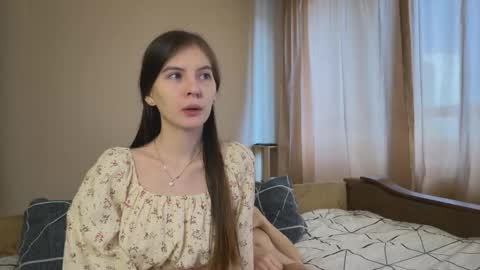 Snapshot of eveandrobert chatting on February 5, 11:15 am EveRobert online show from February 5, 11:15 am