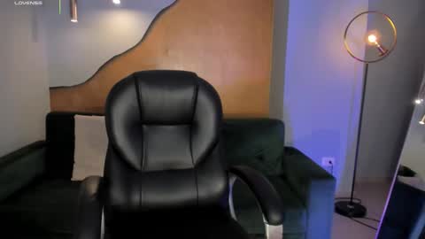 Eve  online show from October 8, 12:47 pm