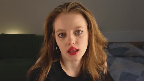 Eveleen online show from January 10, 8:37 pm