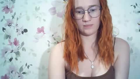 Snapshot of eveliina_shy chatting on May 13, 1:19 pm Evelina online show from May 13, 1:19 pm