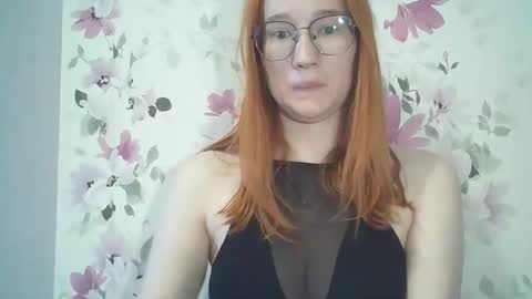 Snapshot of eveliina_shy chatting on May 22, 7:15 am Evelina online show from May 22, 7:15 am