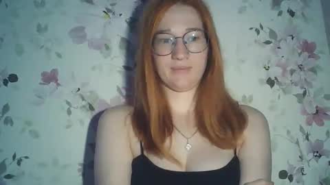 Snapshot of eveliina_shy chatting on June 5, 4:41 am Evelina online show from June 5, 4:41 am