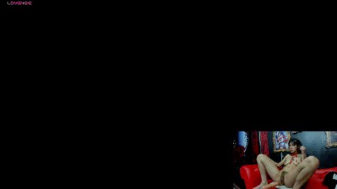 Snapshot of evelin_hellsing chatting on June 11, 3:32 pm Evelin Hellsing online show from June 11, 3:32 pm