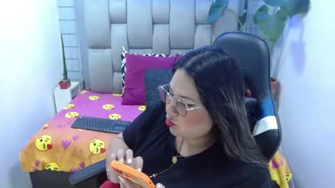 evelin zaens online show from July 5, 3:34 am