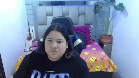 evelin zaens online show from July 9, 3:54 am