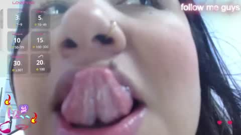 evelin zaens online show from July 13, 5:54 am