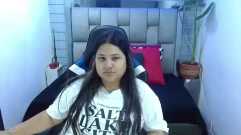 evelin zaens online show from August 4, 4:48 am