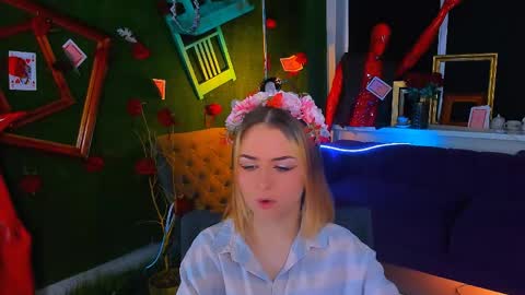 Snapshot of evelinakitty chatting on May 28, 9:06 am Evelina online show from May 28, 9:06 am