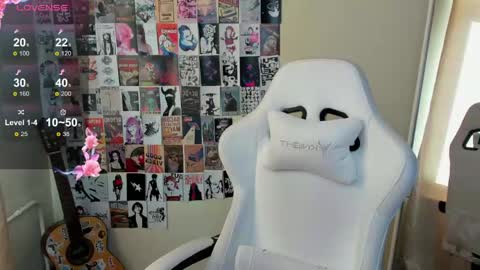 Evelina online show from June 6, 1:21 am