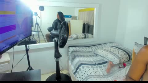 Snapshot of evelonga_707 chatting on January 18, 7:15 pm DAYANITA online show from January 18, 7:15 pm