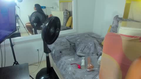 Snapshot of evelonga_707 chatting on February 1, 7:02 pm DAYANITA online show from February 1, 7:02 pm