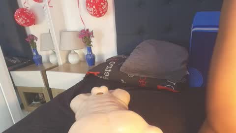 DAYANITA online show from February 21, 7:15 pm