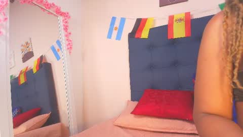 Snapshot of evelonga_707 chatting on July 11, 7:05 pm DAYANITA online show from July 11, 7:05 pm