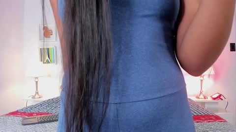 Snapshot of evelyn__ebony chatting on January 4, 8:16 pm evelyn ebony online show from January 4, 8:16 pm