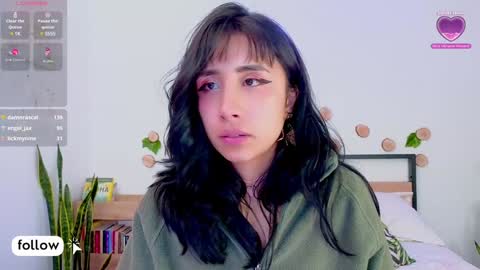 Snapshot of evelyn_chelle chatting on December 23, 6:11 am Im Eve or Chelle Next Stream 191224 online show from December 23, 6:11 am