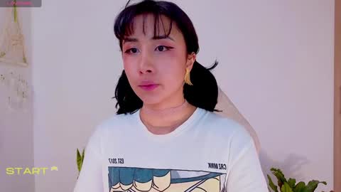 Snapshot of evelyn_chelle chatting on January 26, 3:38 am Im Eve or Chelle Next Stream 191224 online show from January 26, 3:38 am