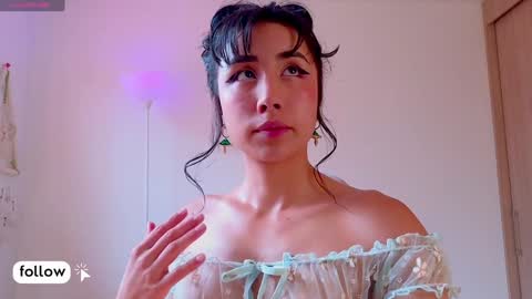 Snapshot of evelyn_chelle chatting on February 3, 7:00 pm Im Eve or Chelle Next Stream 191224 online show from February 3, 7:00 pm