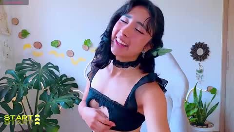 Snapshot of evelyn_chelle chatting on March 7, 3:49 pm Im Eve or Chelle Next Stream 191224 online show from March 7, 3:49 pm