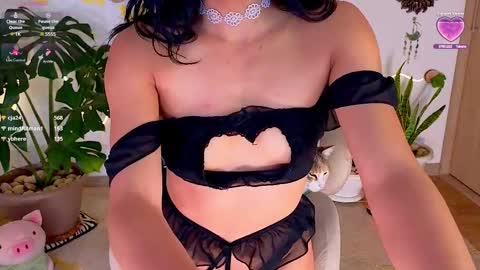 Snapshot of evelyn_chelle chatting on March 8, 1:06 am Im Eve or Chelle Next Stream 191224 online show from March 8, 1:06 am