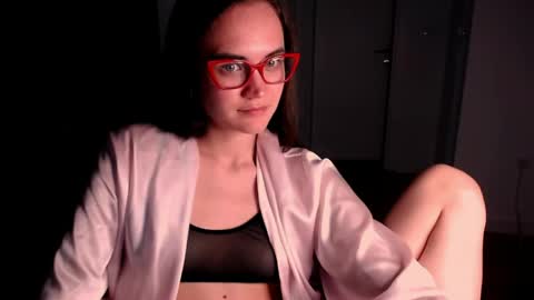 Snapshot of evelyn_gg chatting on May 11, 3:29 pm Evelyn online show from May 11, 3:29 pm