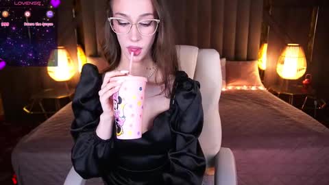 evelyn rush1 online show from February 27, 5:47 pm