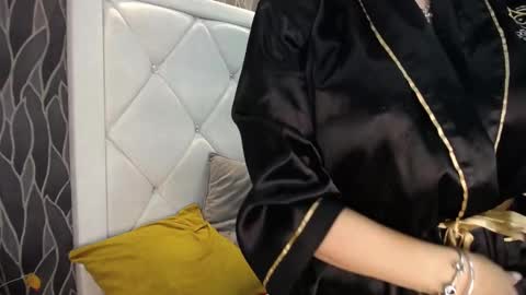 EvelynaGrey online show from March 10, 1:54 pm