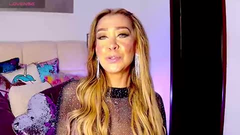 EvelynaGrey online show from November 12, 12:33 am