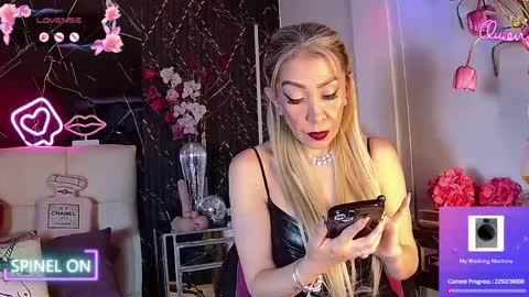 EvelynaGrey online show from April 29, 1:21 am