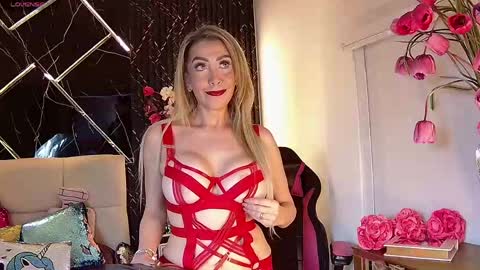 EvelynaGrey online show from May 3, 5:46 am