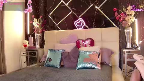 Snapshot of evelynagrey chatting on May 21, 7:04 am EvelynaGrey online show from May 21, 7:04 am