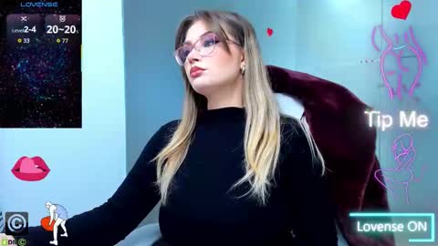 evelyne_rose online show from December 19, 6:31 am