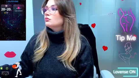 evelyne_rose online show from January 14, 6:19 am