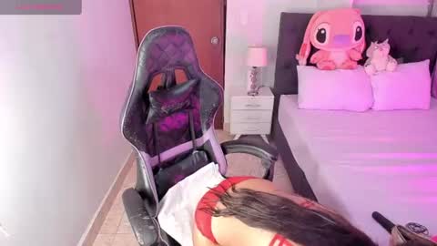 LAURA SOFIA  INDEPENDENT MODEL FOLLOW ME NOW ALMOST 10000 FOLLOWERS online show from June 28, 8:15 pm