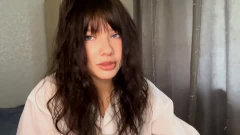 Evelyn Velvet online show from May 29, 8:01 am