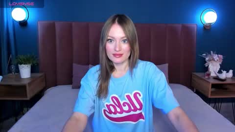 Evelyn online show from November 23, 1:38 am