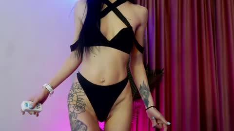 EvePosh online show from April 22, 7:00 am